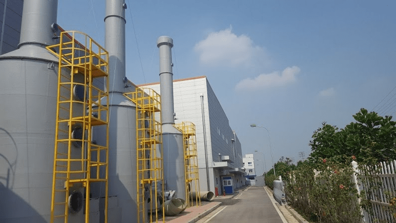 tháp hấp phụ khí thải